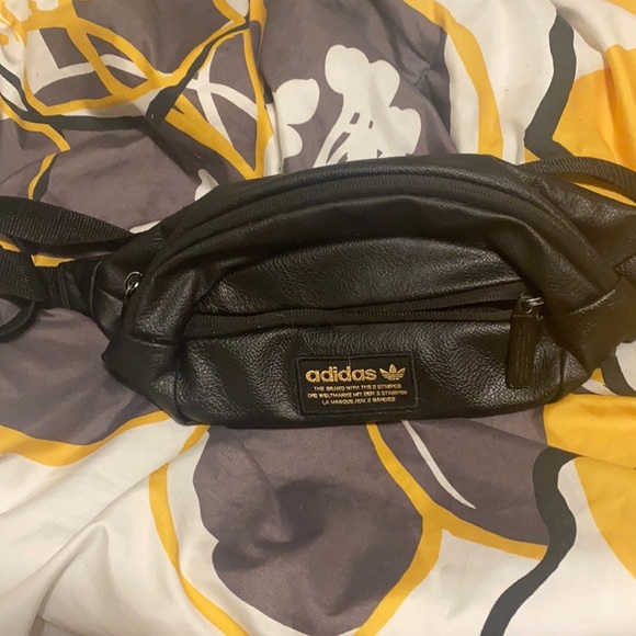 Adidas Fannypack - Picture 2 of 2